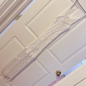 White beautiful crotchet cut out style white dress.⚪️🤍◻️